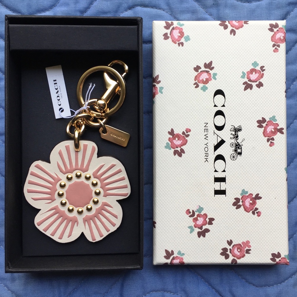 ❌SOLD❌ Coach Boxed Willow Floral Bag Charm